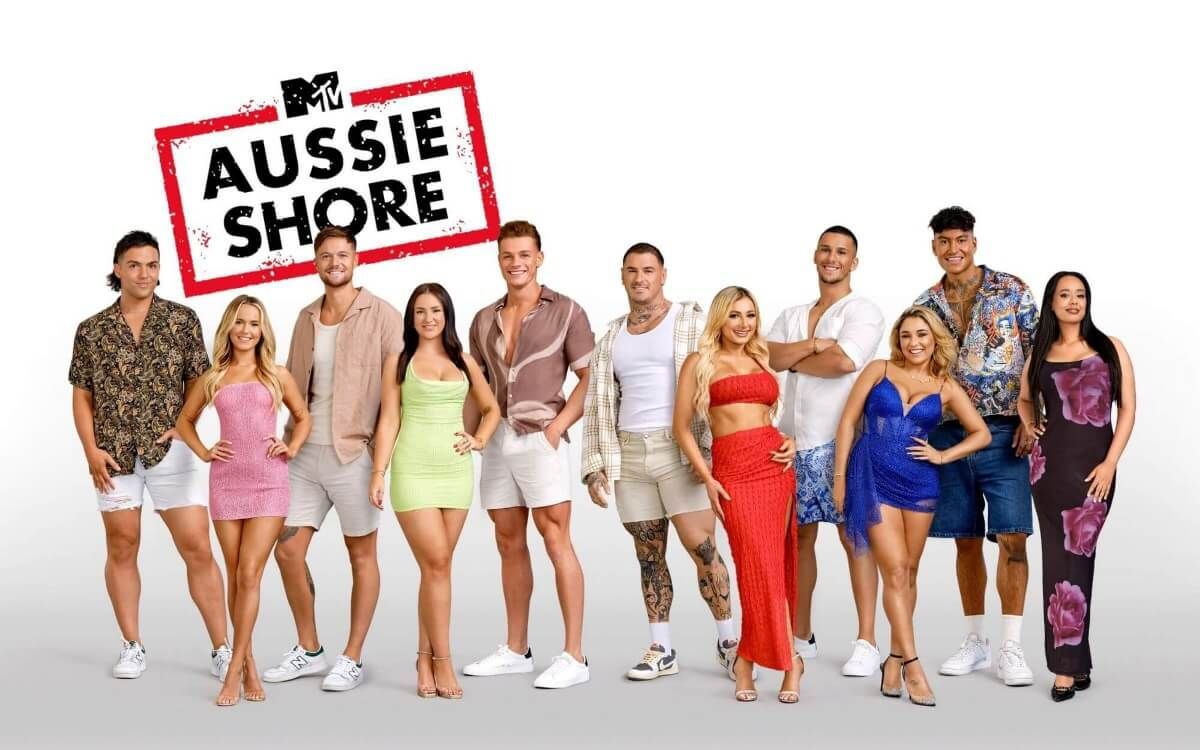 Cast line-up of men and women for the Australian series "Aussie Shore"