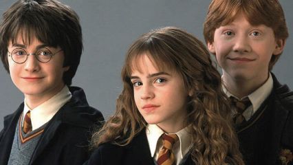 Young Harry, Hermione and Ron in Harry Potter.