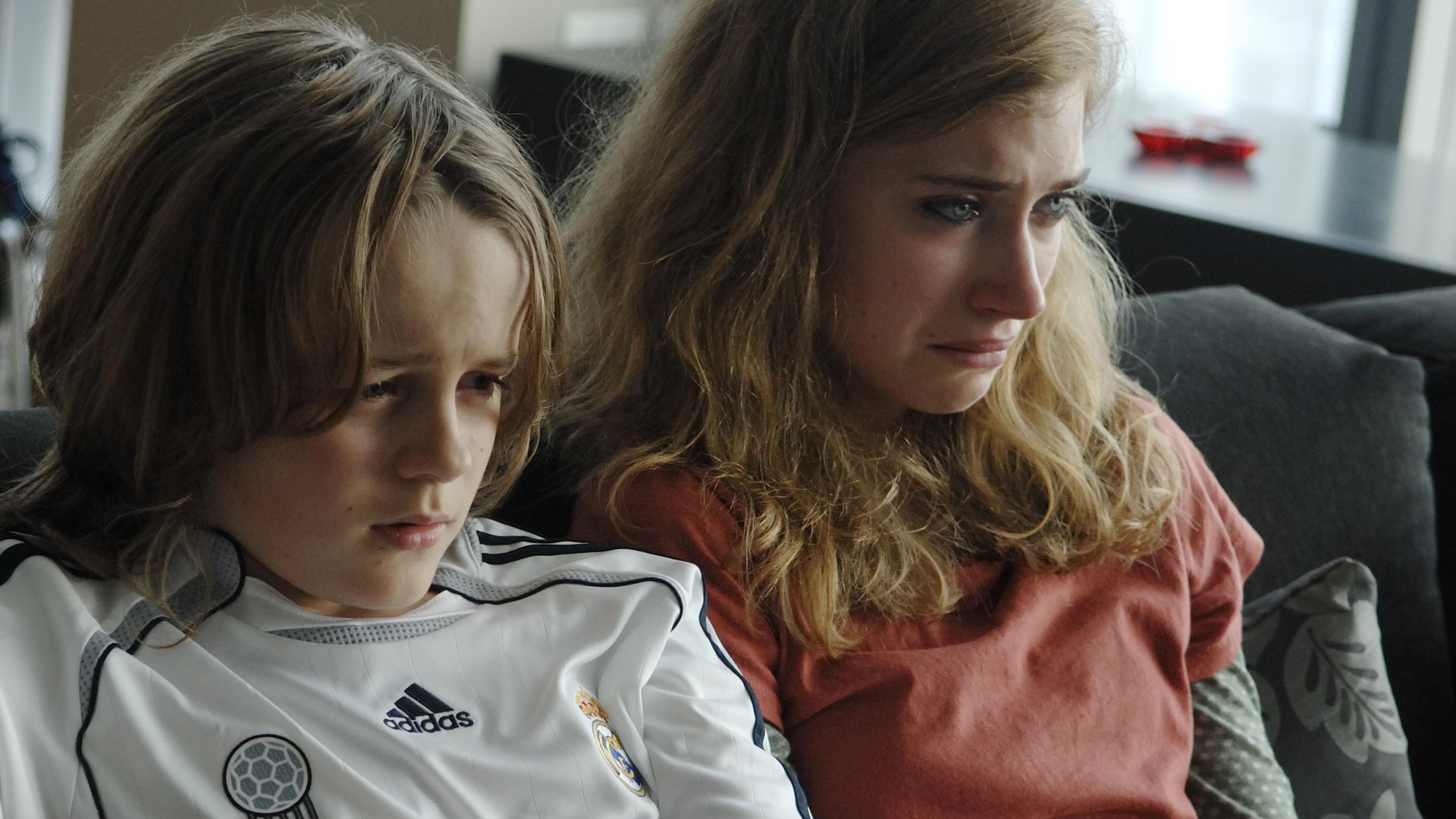 Andy and Tammy appearing upset in 28 weeks later