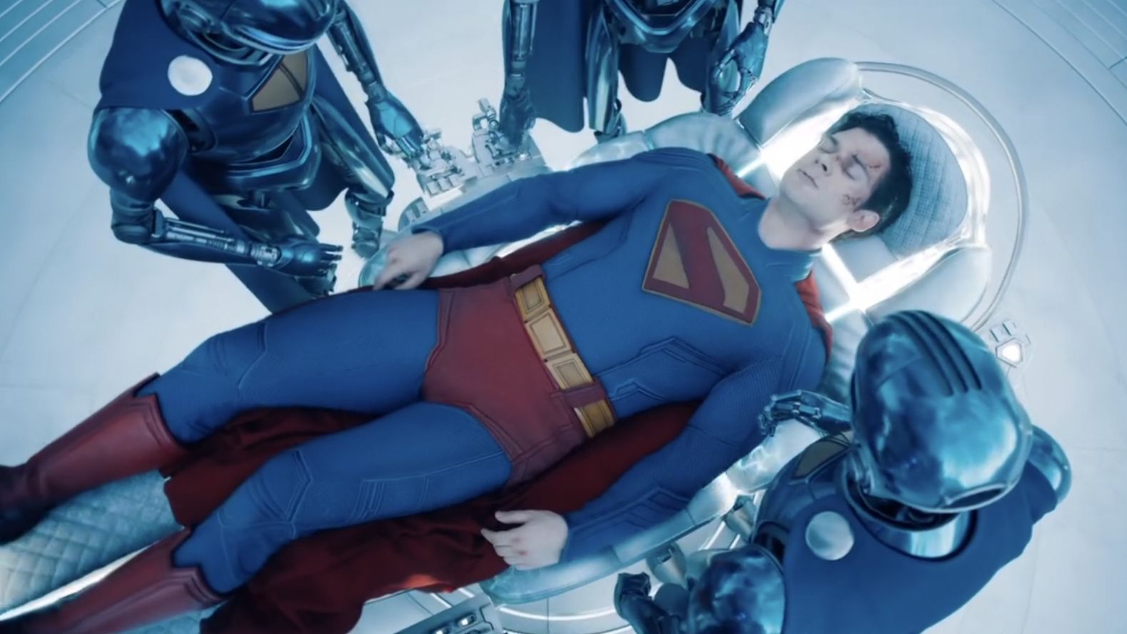 5 minute sneak peek of Superman revealed