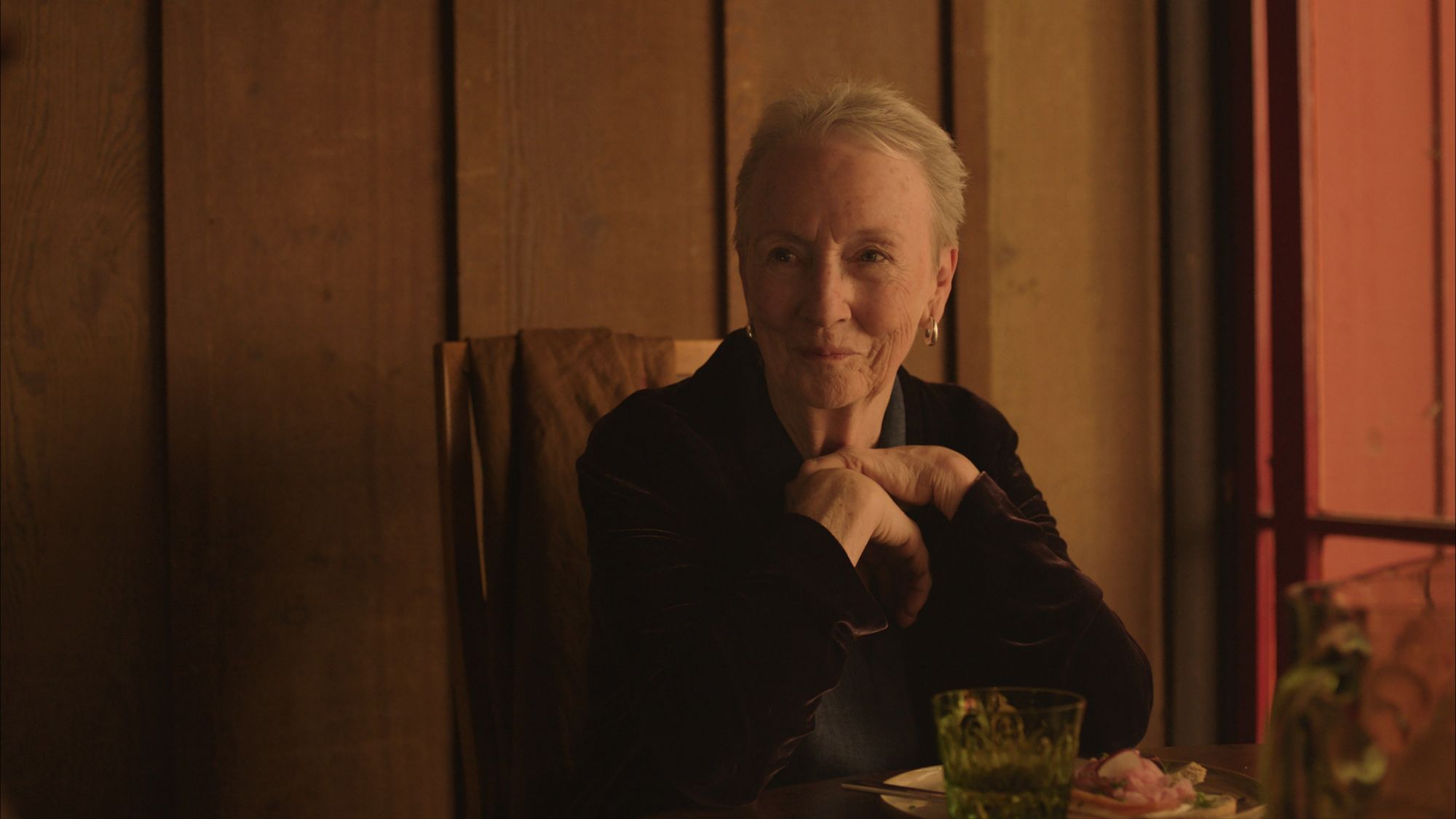 Familiar Touch (Review) – Touching drama about the battles of dementia
